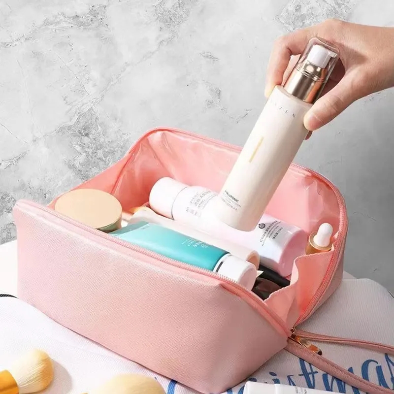 portable-cosmetic-bag_5966.webp.jpg
