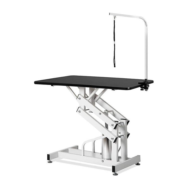 Heavy Duty 42.5'' Black Hydraulic Grooming Table: Enhancing Pet Grooming Efficiency and Safety